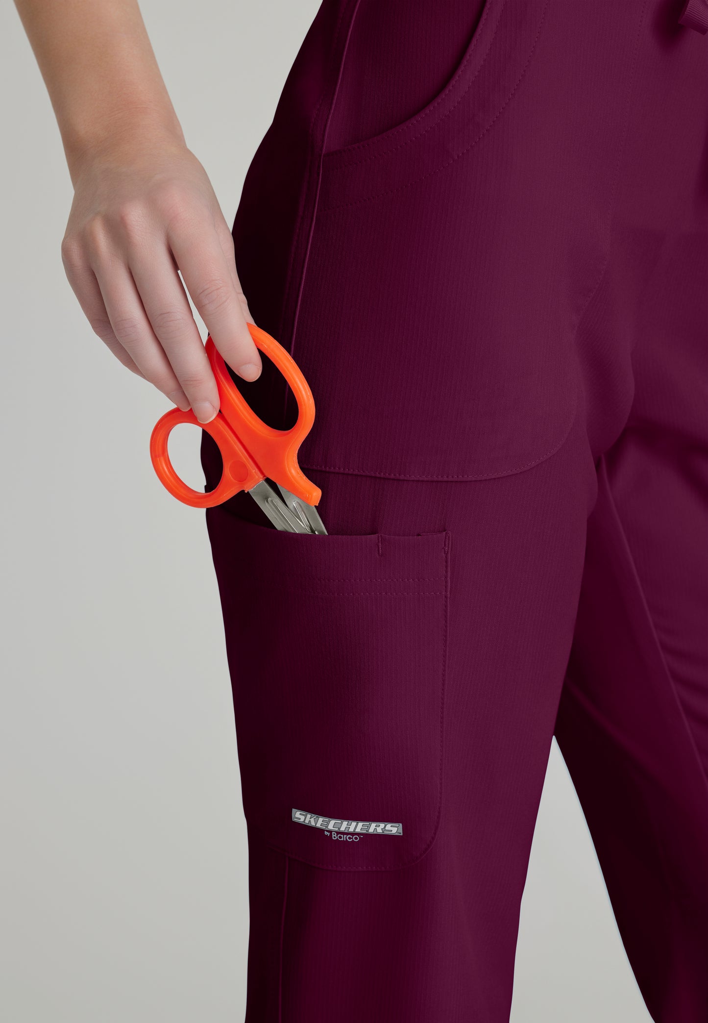Pantalón Skechers Recto Sk-201